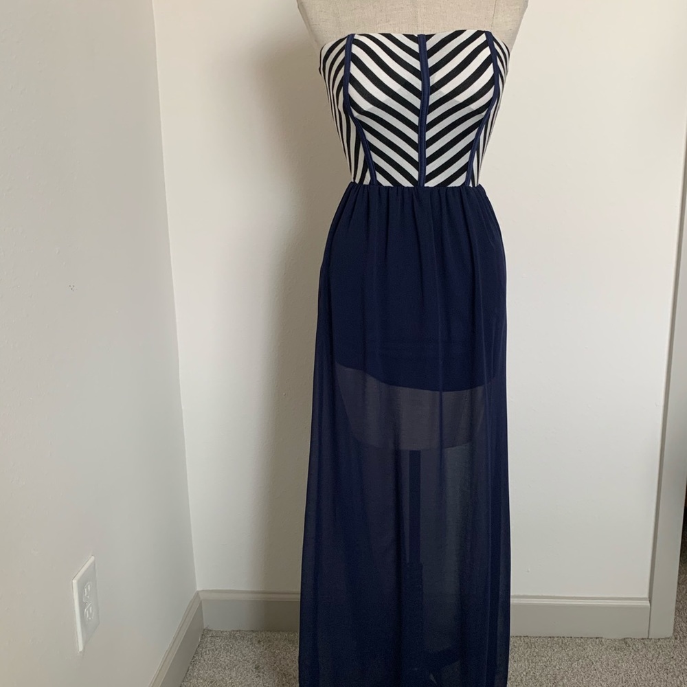 Black & White Chevron Top Dress w/ Navy Skirt